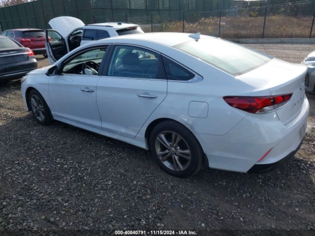 Photo 2 VIN: 5NPE34AF8KH812630 - HYUNDAI SONATA 