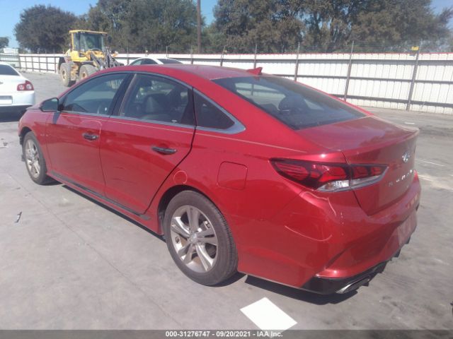 Photo 2 VIN: 5NPE34AF8KH821831 - HYUNDAI SONATA 