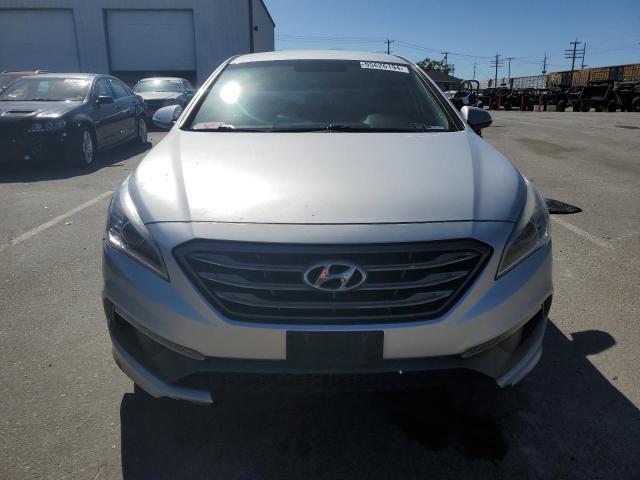 Photo 4 VIN: 5NPE34AF9FH048132 - HYUNDAI SONATA SPO 