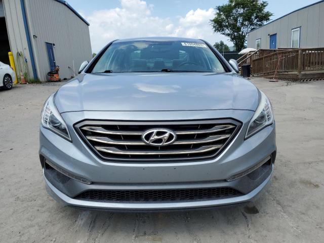 Photo 4 VIN: 5NPE34AF9FH070518 - HYUNDAI SONATA SPO 