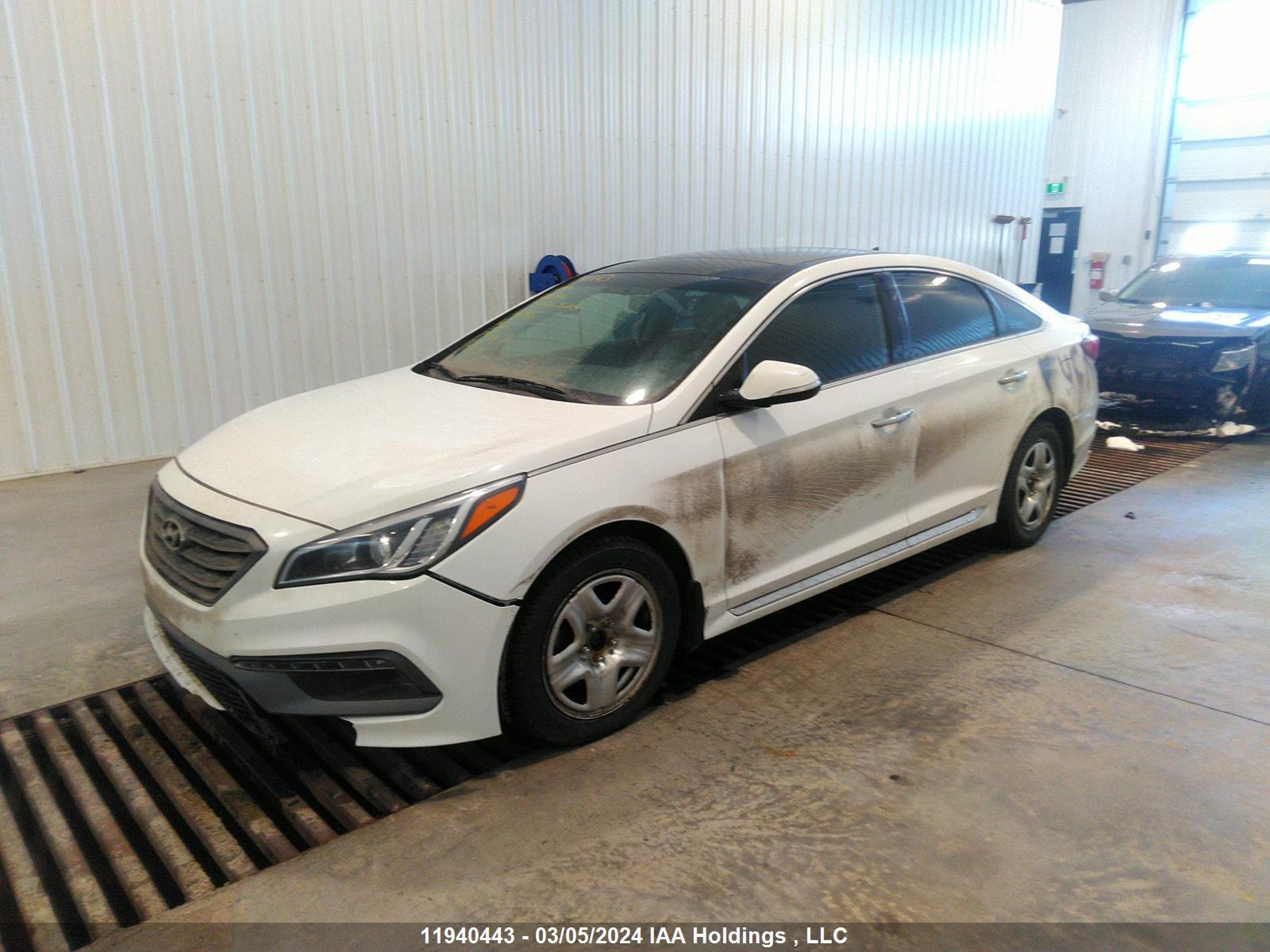 Photo 1 VIN: 5NPE34AF9FH220644 - HYUNDAI SONATA 