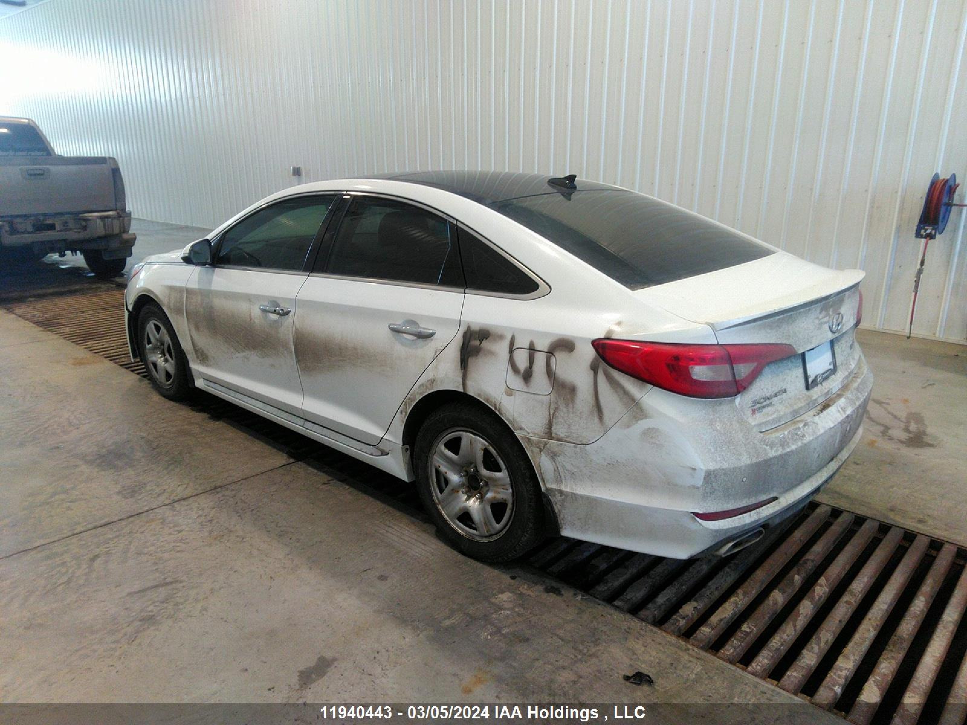 Photo 2 VIN: 5NPE34AF9FH220644 - HYUNDAI SONATA 