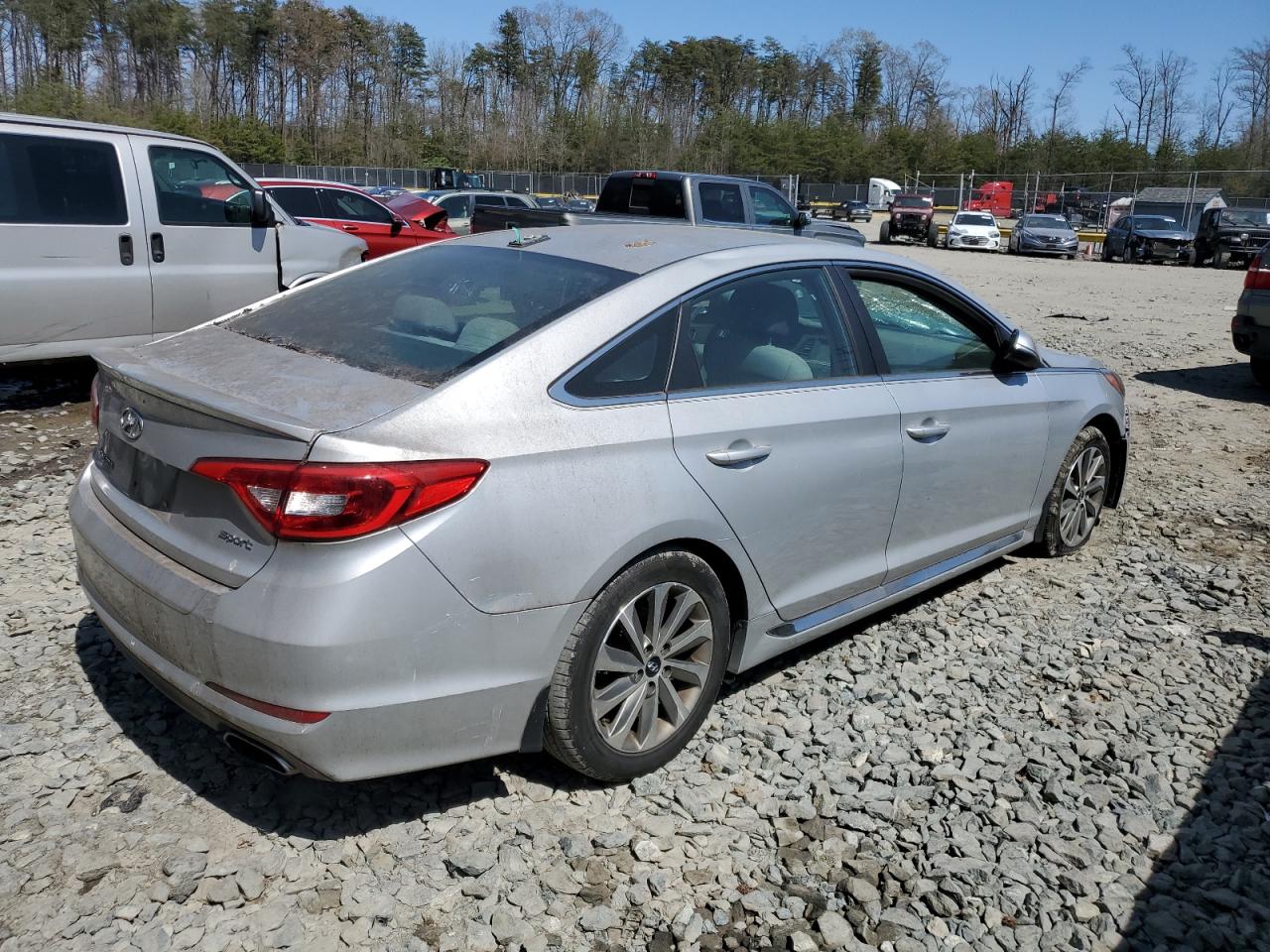 Photo 2 VIN: 5NPE34AF9GH312452 - HYUNDAI SONATA 