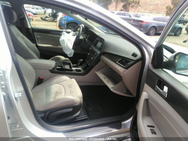 Photo 4 VIN: 5NPE34AF9GH323757 - HYUNDAI SONATA 