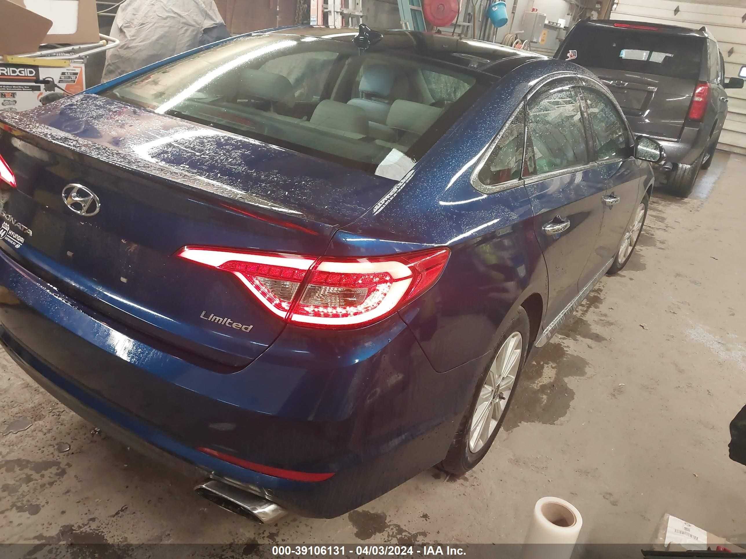 Photo 3 VIN: 5NPE34AF9GH343944 - HYUNDAI SONATA 