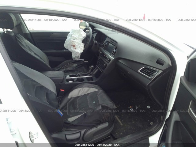 Photo 4 VIN: 5NPE34AF9GH390598 - HYUNDAI SONATA 