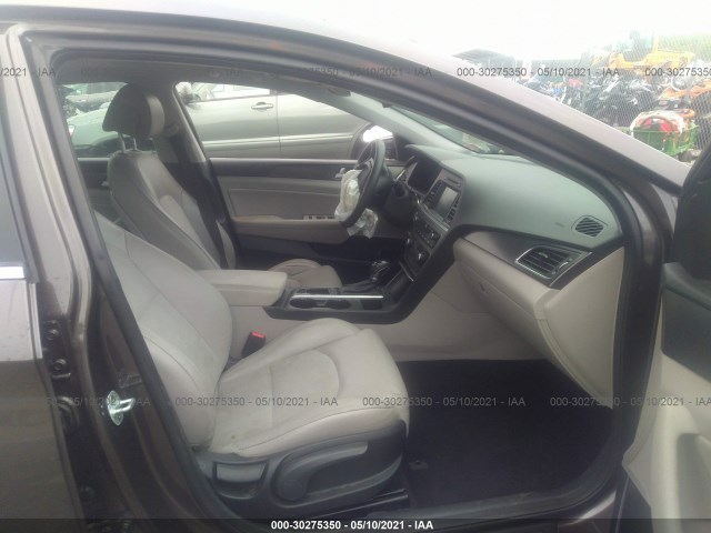 Photo 4 VIN: 5NPE34AF9HH443656 - HYUNDAI SONATA SPO 