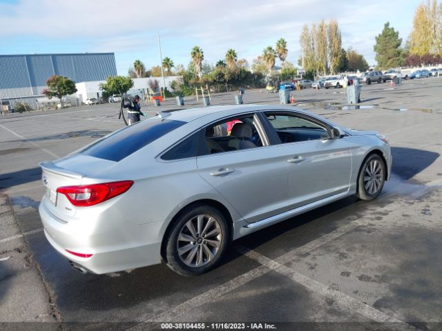 Photo 3 VIN: 5NPE34AF9HH445973 - HYUNDAI SONATA 