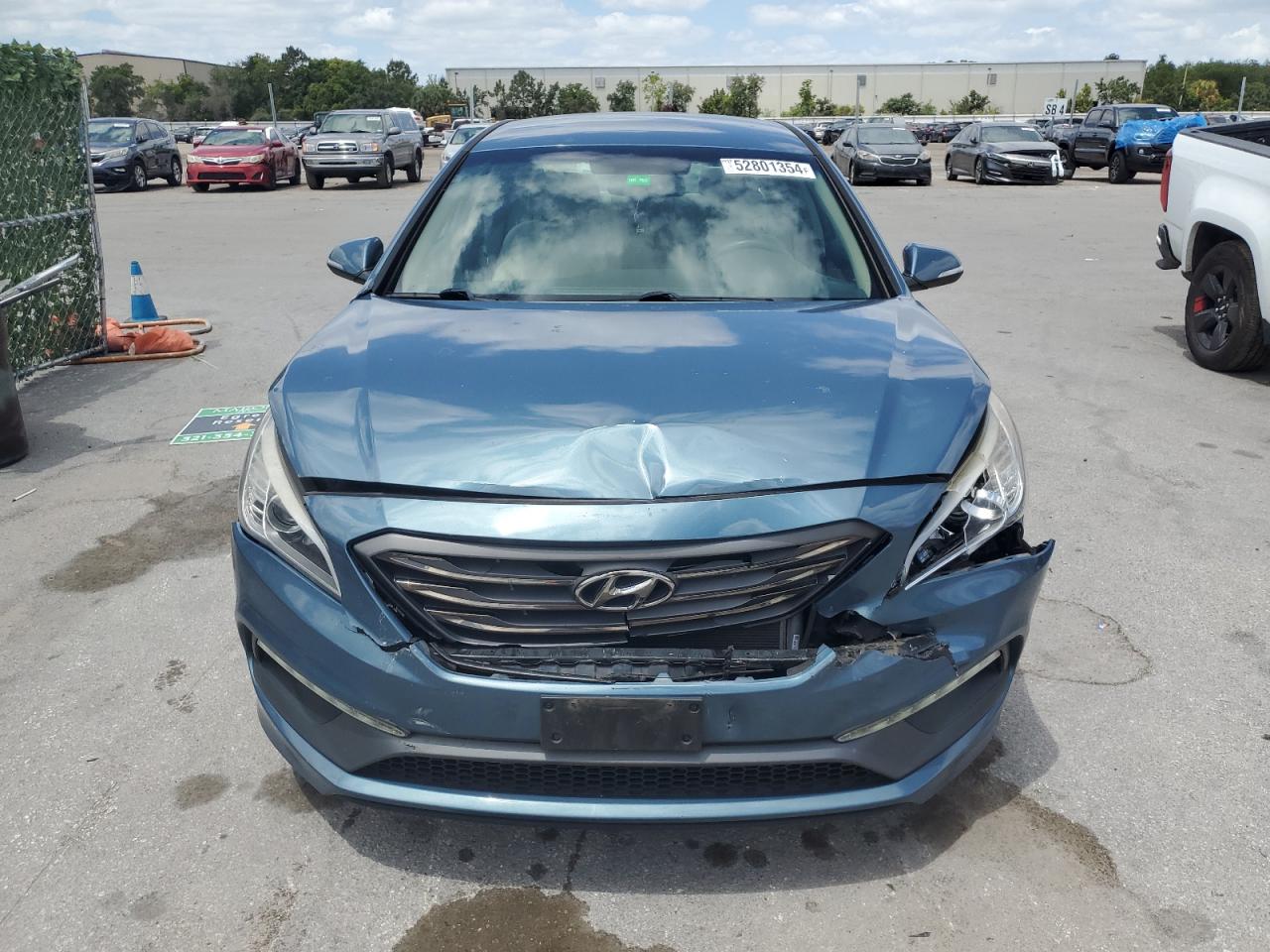 Photo 4 VIN: 5NPE34AF9HH477449 - HYUNDAI SONATA 