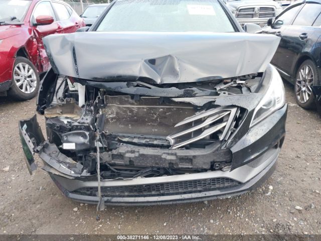 Photo 5 VIN: 5NPE34AF9HH477693 - HYUNDAI SONATA 