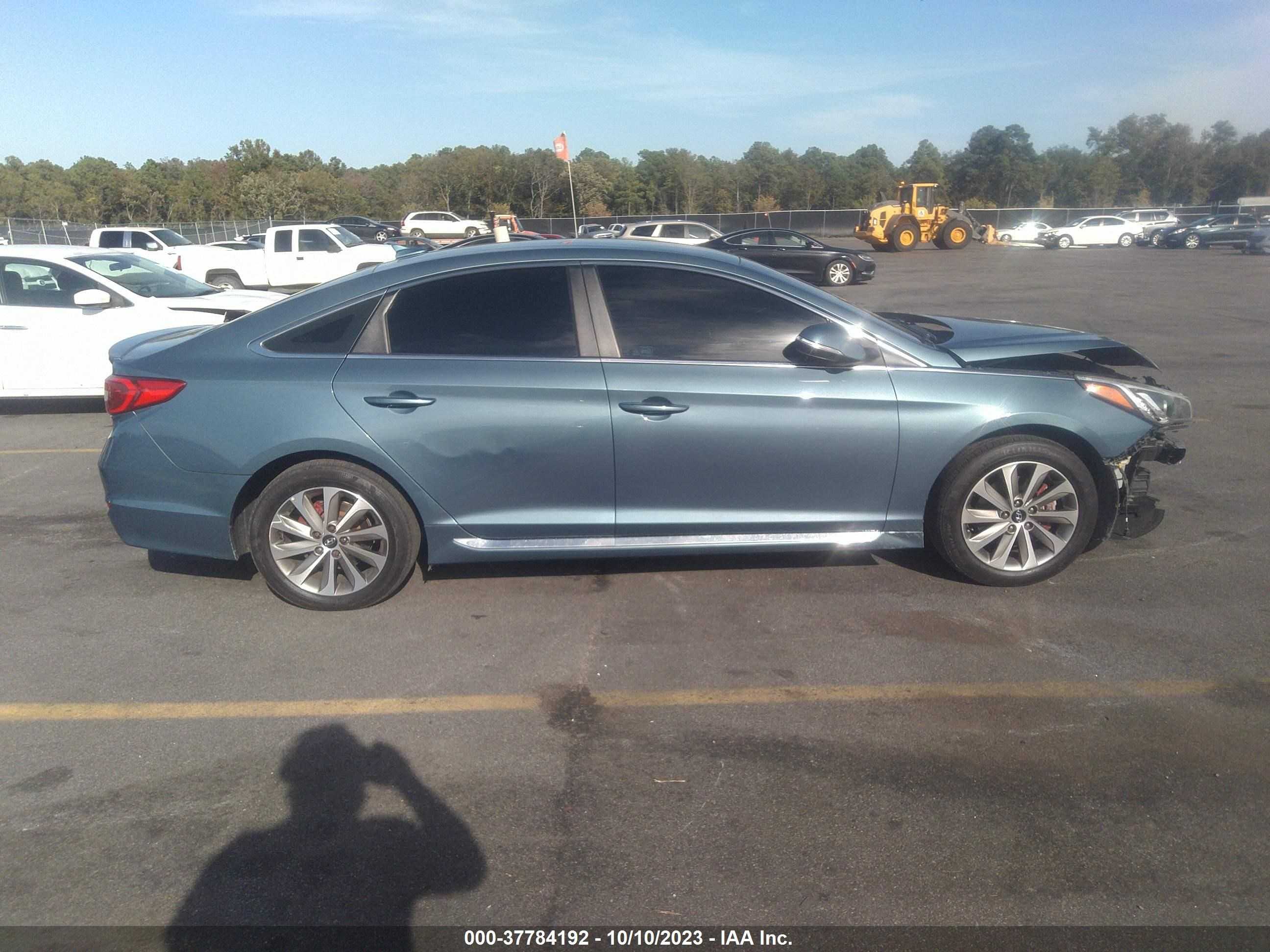 Photo 12 VIN: 5NPE34AF9HH520302 - HYUNDAI SONATA 