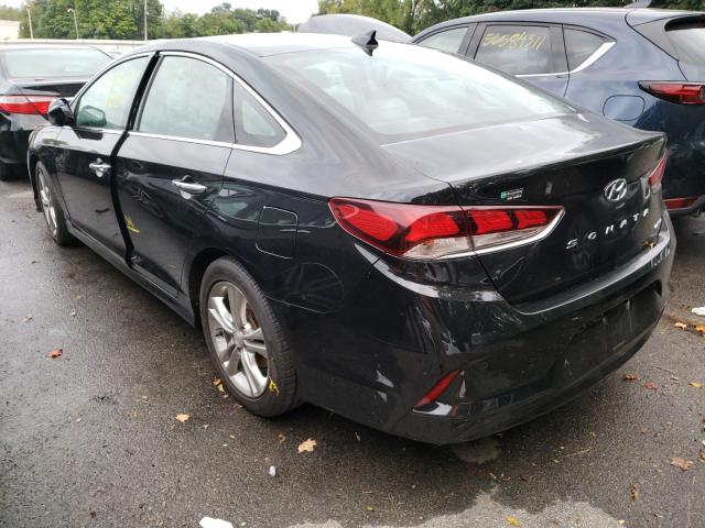 Photo 2 VIN: 5NPE34AF9JH601841 - HYUNDAI SONATA SPO 