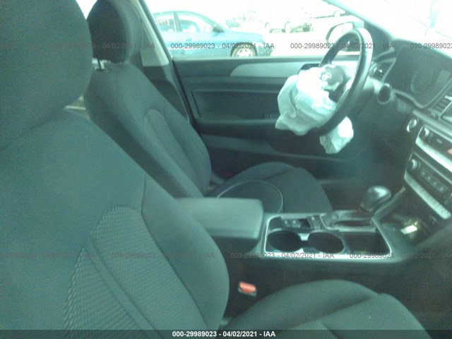 Photo 4 VIN: 5NPE34AF9JH622835 - HYUNDAI SONATA 