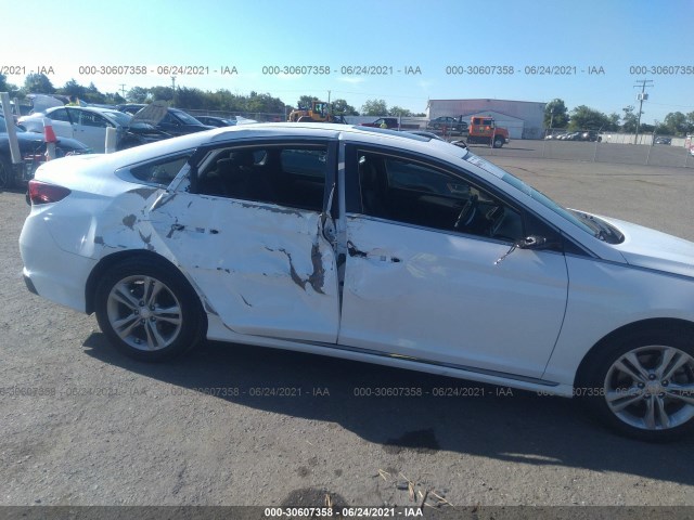 Photo 5 VIN: 5NPE34AF9JH627193 - HYUNDAI SONATA 