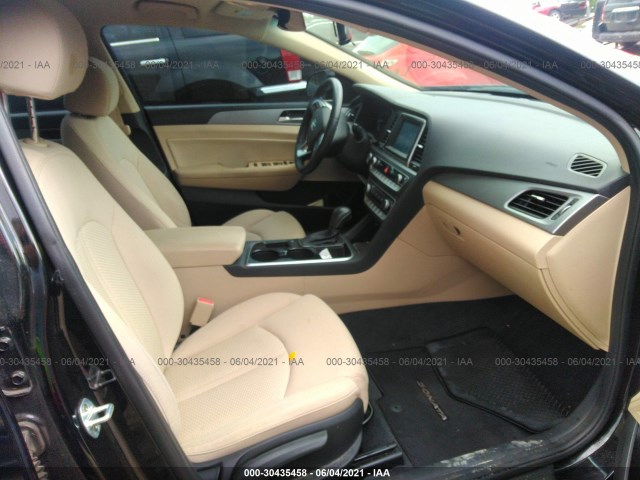 Photo 4 VIN: 5NPE34AF9JH651221 - HYUNDAI SONATA 