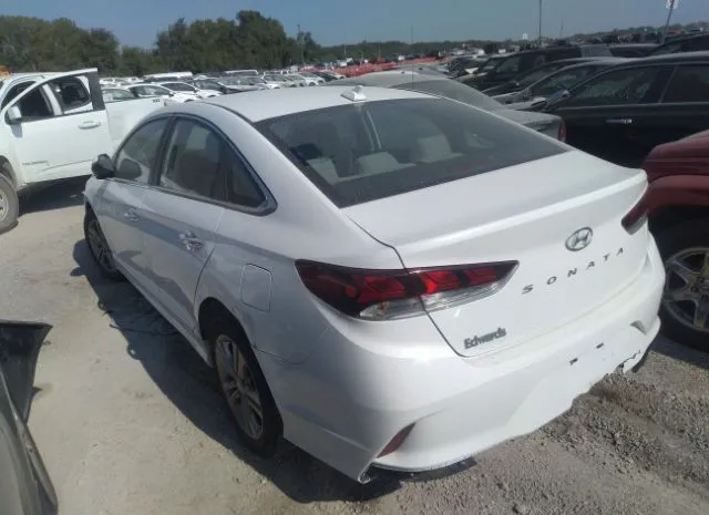 Photo 2 VIN: 5NPE34AF9JH656676 - HYUNDAI SONATA 