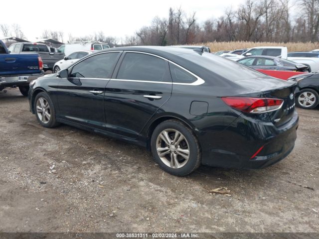 Photo 2 VIN: 5NPE34AF9JH671033 - HYUNDAI SONATA 