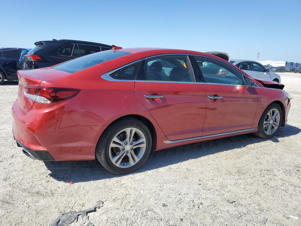 Photo 2 VIN: 5NPE34AF9JH696367 - HYUNDAI SONATA 