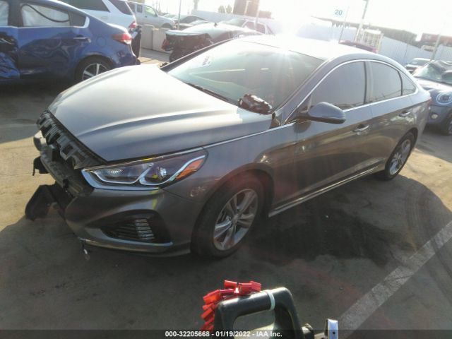 Photo 1 VIN: 5NPE34AF9JH703592 - HYUNDAI SONATA 