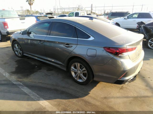 Photo 2 VIN: 5NPE34AF9JH703592 - HYUNDAI SONATA 