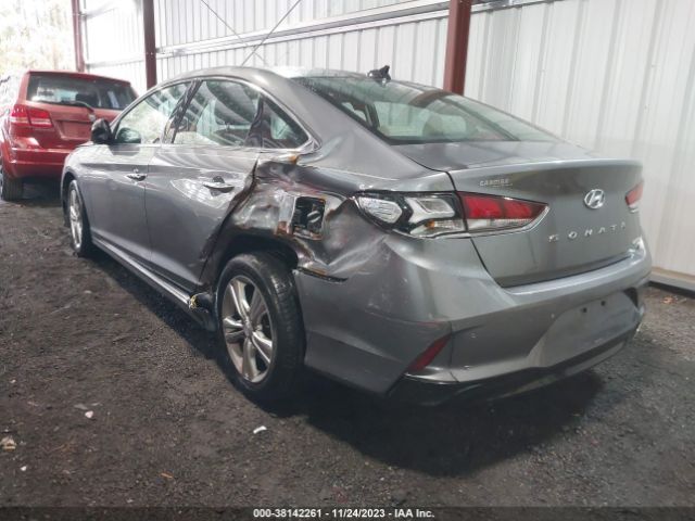 Photo 2 VIN: 5NPE34AF9JH711823 - HYUNDAI SONATA 