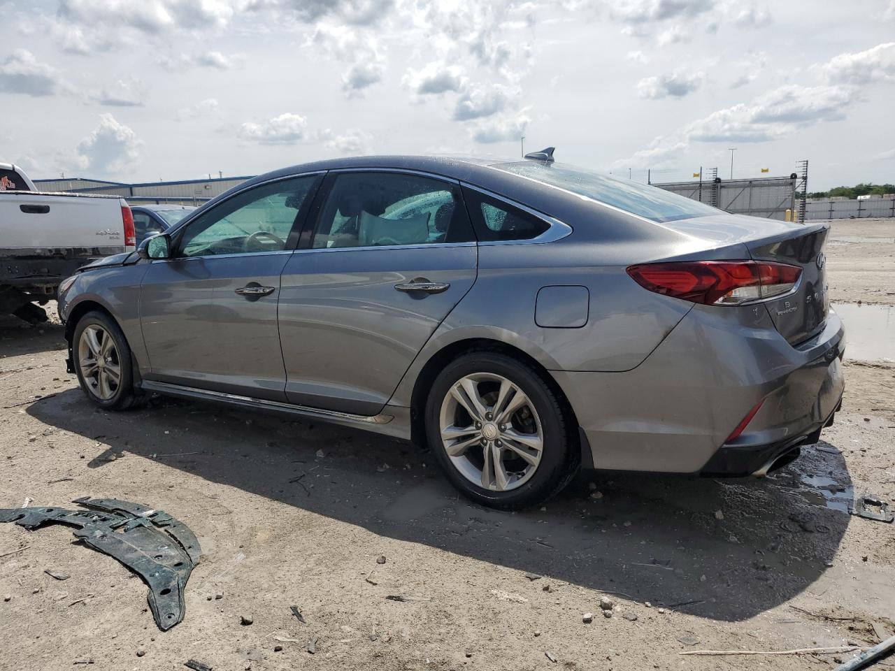 Photo 1 VIN: 5NPE34AF9JH714561 - HYUNDAI SONATA 