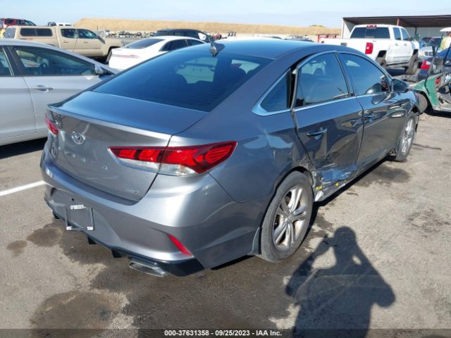 Photo 3 VIN: 5NPE34AF9JH720893 - HYUNDAI SONATA 