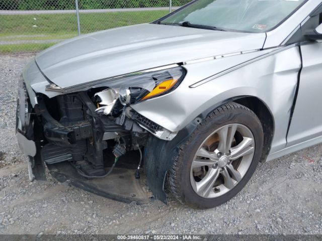 Photo 5 VIN: 5NPE34AF9JH725009 - HYUNDAI SONATA 