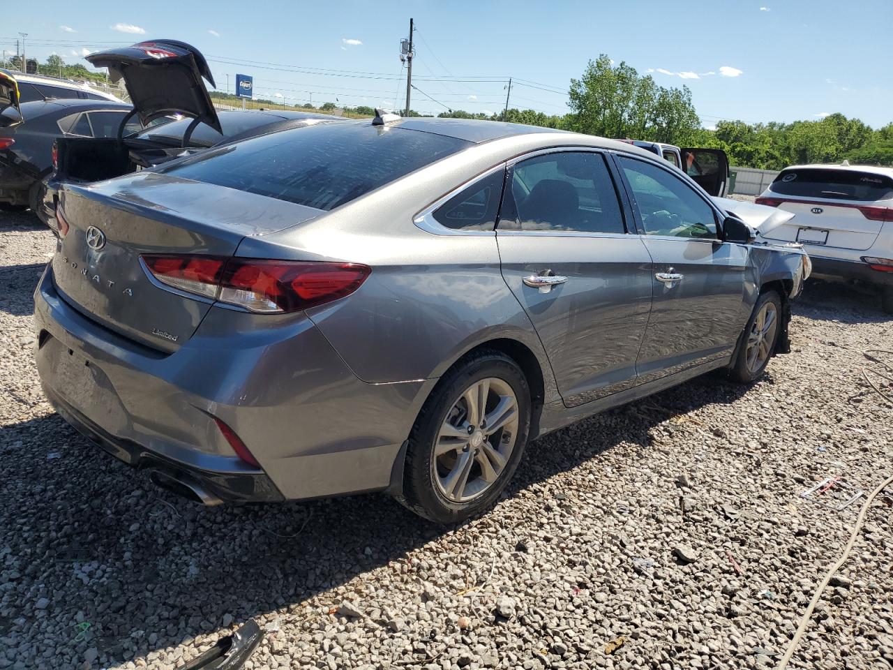 Photo 2 VIN: 5NPE34AF9KH741678 - HYUNDAI SONATA 