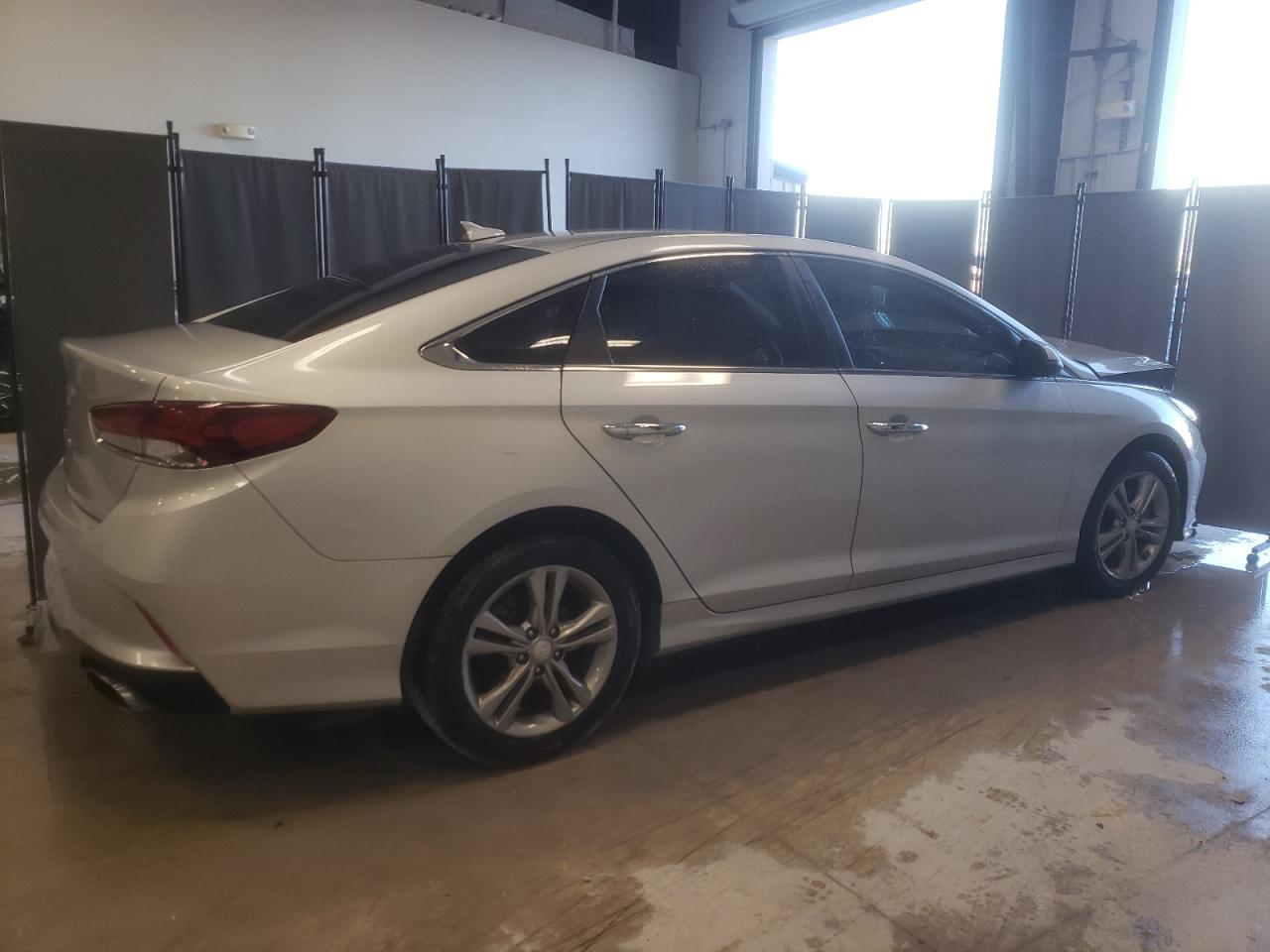 Photo 2 VIN: 5NPE34AF9KH782070 - HYUNDAI SONATA 