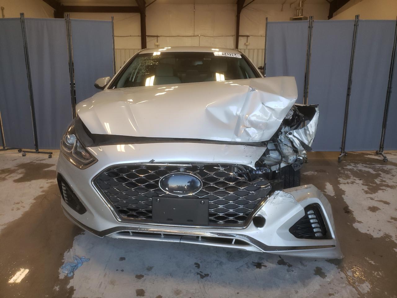 Photo 4 VIN: 5NPE34AF9KH782070 - HYUNDAI SONATA 