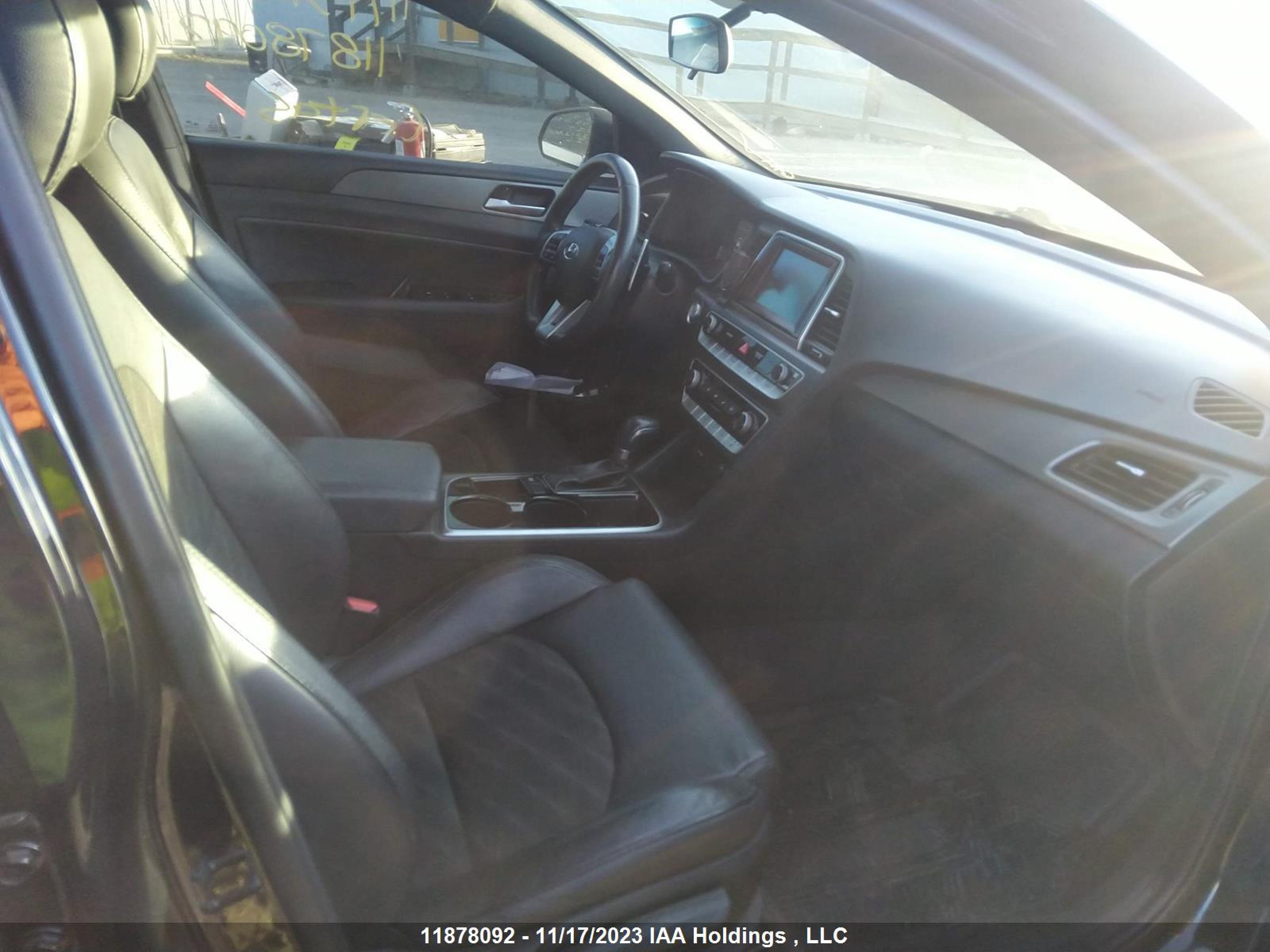 Photo 4 VIN: 5NPE34AF9KH793778 - HYUNDAI SONATA 