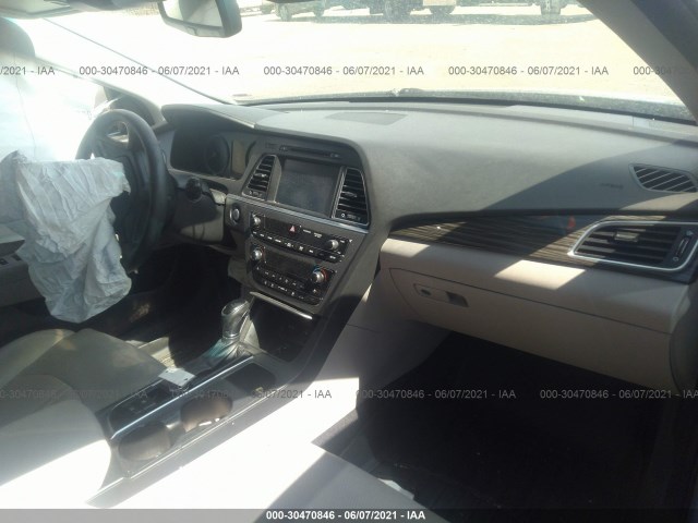 Photo 4 VIN: 5NPE34AFXFH014927 - HYUNDAI SONATA 