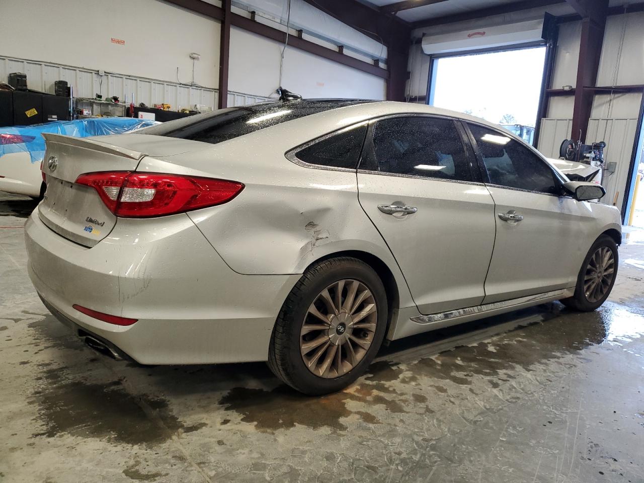 Photo 2 VIN: 5NPE34AFXFH026947 - HYUNDAI SONATA 