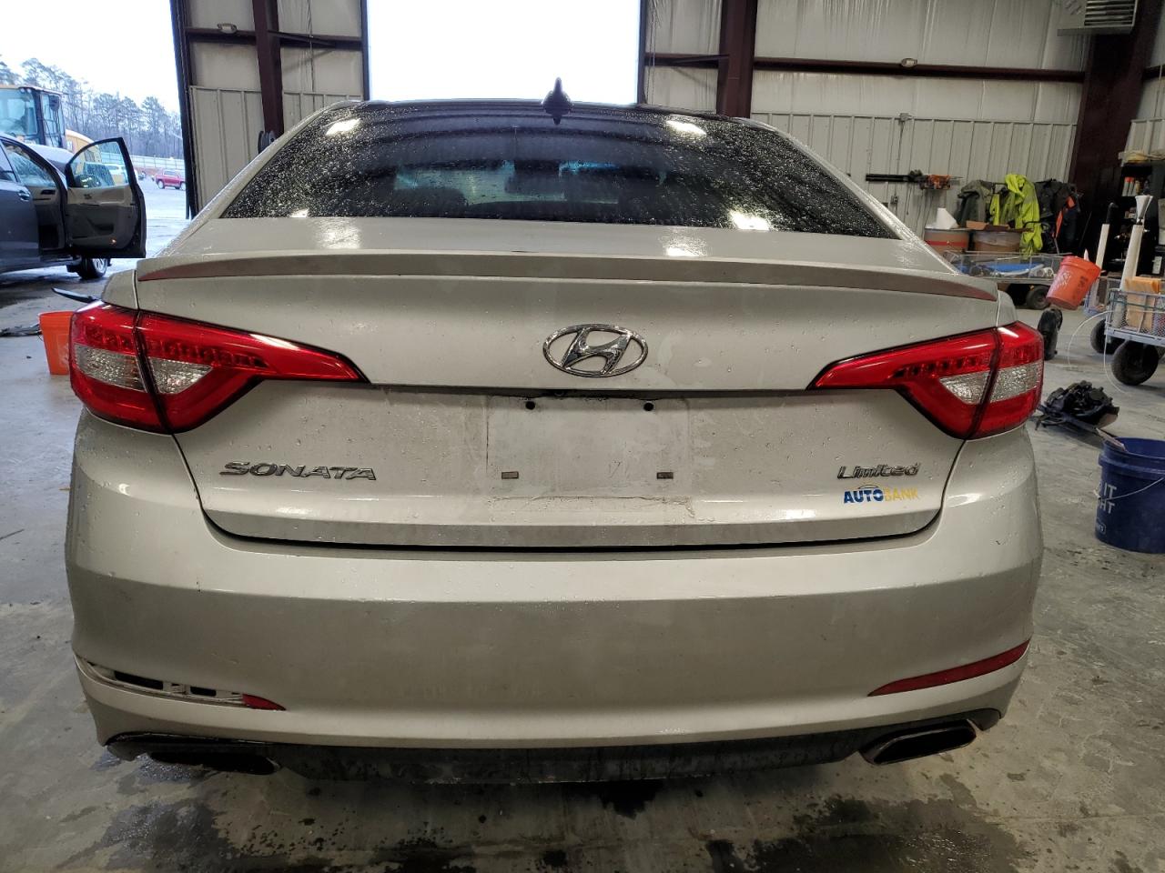 Photo 5 VIN: 5NPE34AFXFH026947 - HYUNDAI SONATA 