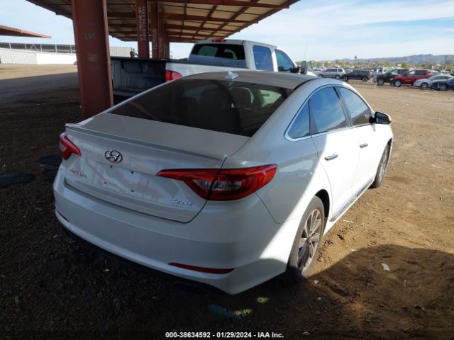 Photo 3 VIN: 5NPE34AFXFH043439 - HYUNDAI SONATA 