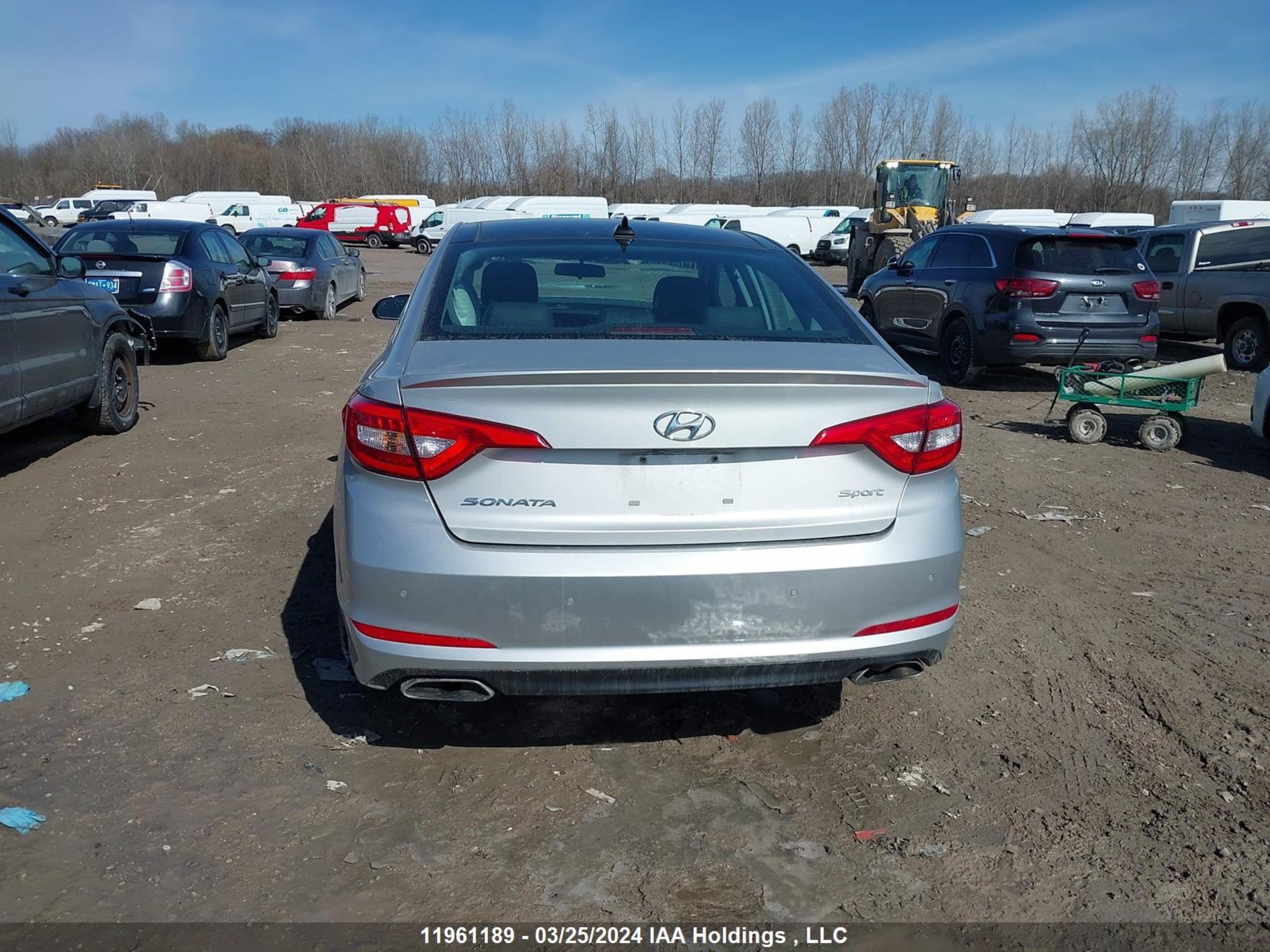 Photo 16 VIN: 5NPE34AFXFH062525 - HYUNDAI SONATA 