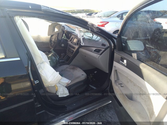 Photo 4 VIN: 5NPE34AFXFH065151 - HYUNDAI SONATA 