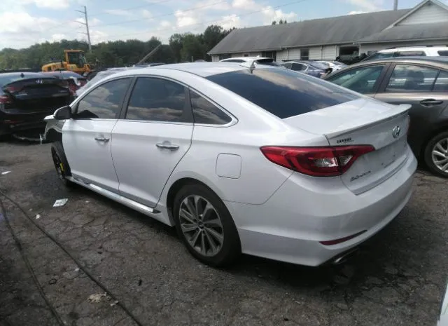 Photo 2 VIN: 5NPE34AFXFH069488 - HYUNDAI SONATA 