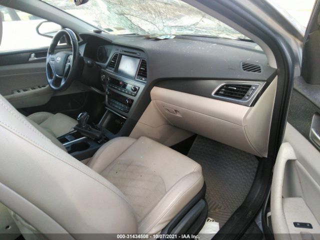 Photo 4 VIN: 5NPE34AFXFH092589 - HYUNDAI SONATA 