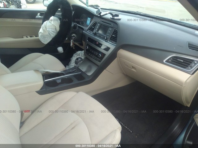 Photo 4 VIN: 5NPE34AFXFH105907 - HYUNDAI SONATA 