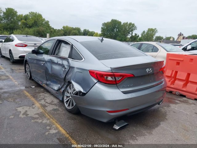 Photo 2 VIN: 5NPE34AFXFH115207 - HYUNDAI SONATA 