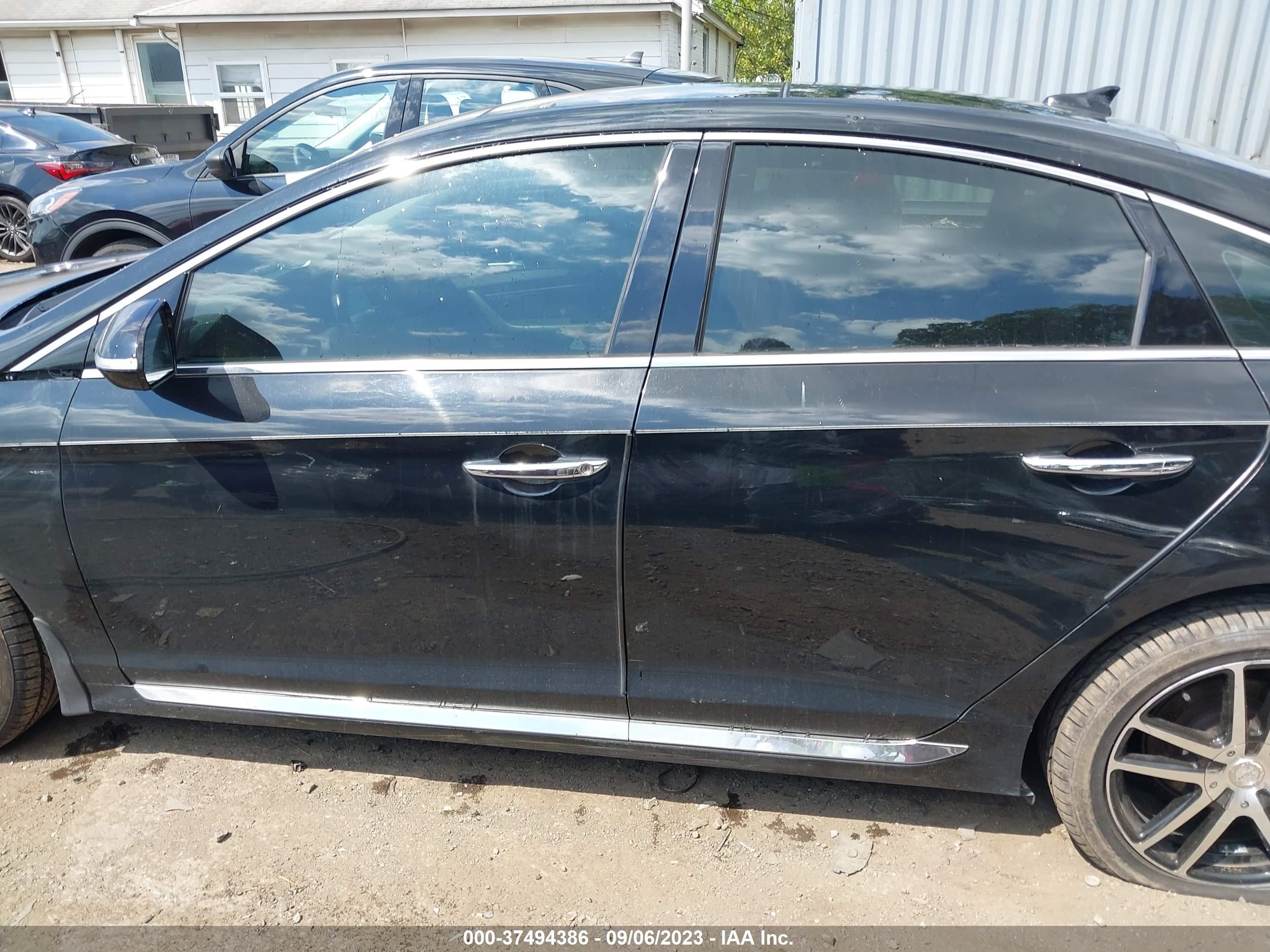 Photo 13 VIN: 5NPE34AFXFH129351 - HYUNDAI SONATA 