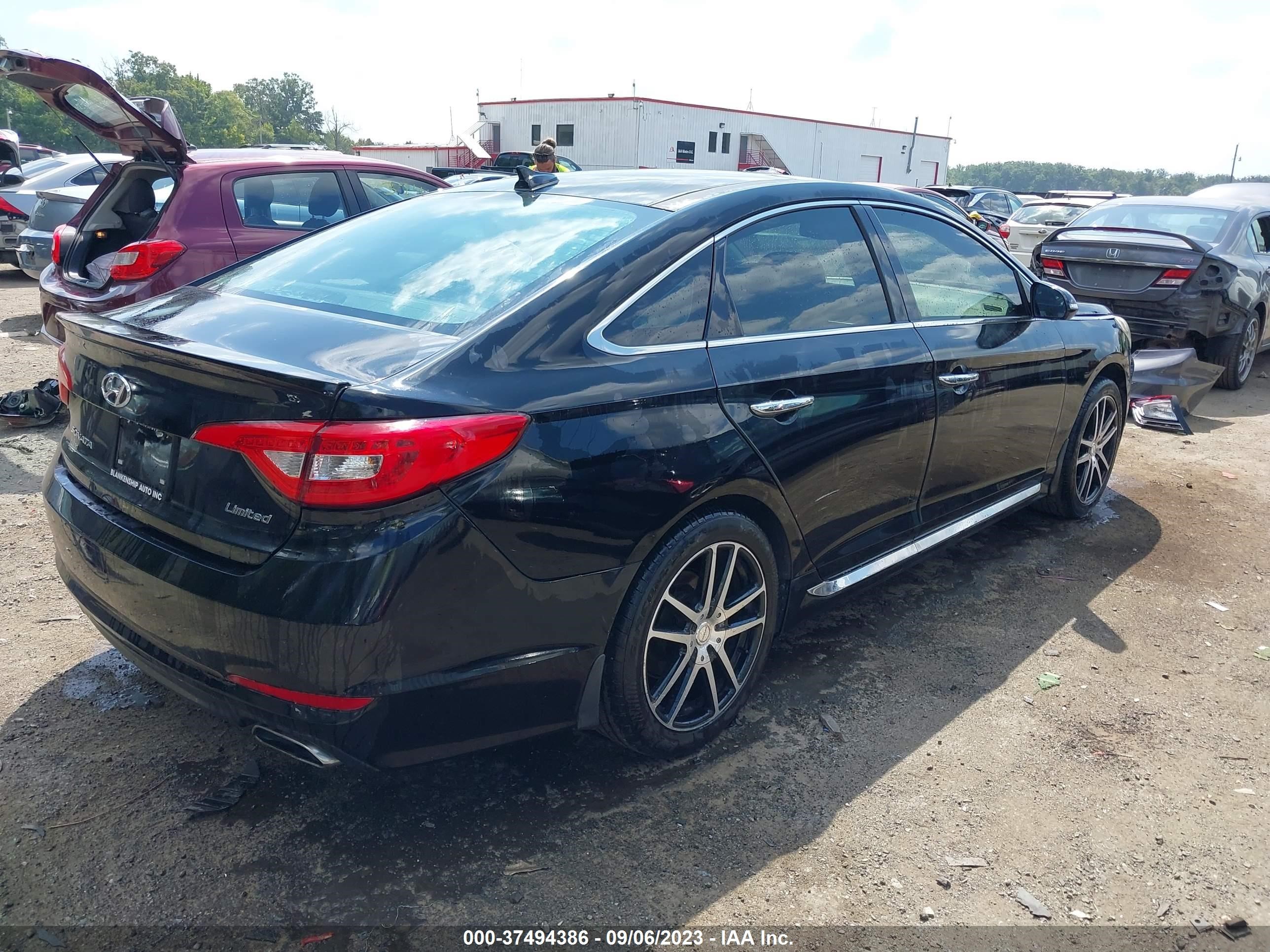 Photo 3 VIN: 5NPE34AFXFH129351 - HYUNDAI SONATA 