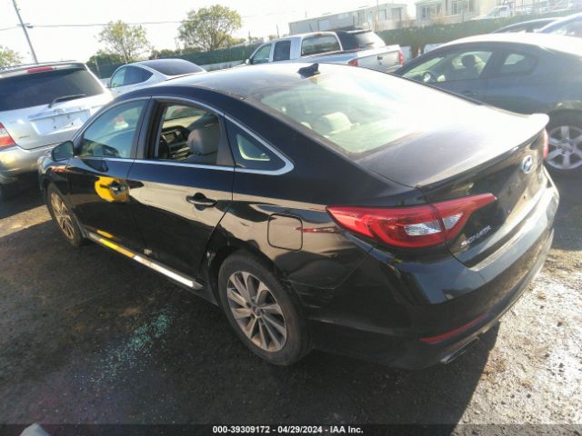 Photo 2 VIN: 5NPE34AFXFH132041 - HYUNDAI SONATA 