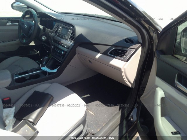 Photo 4 VIN: 5NPE34AFXFH150538 - HYUNDAI SONATA 