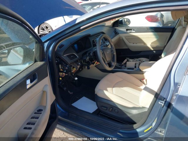 Photo 4 VIN: 5NPE34AFXFH165041 - HYUNDAI SONATA 