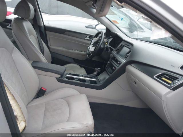 Photo 4 VIN: 5NPE34AFXFH216988 - HYUNDAI SONATA 