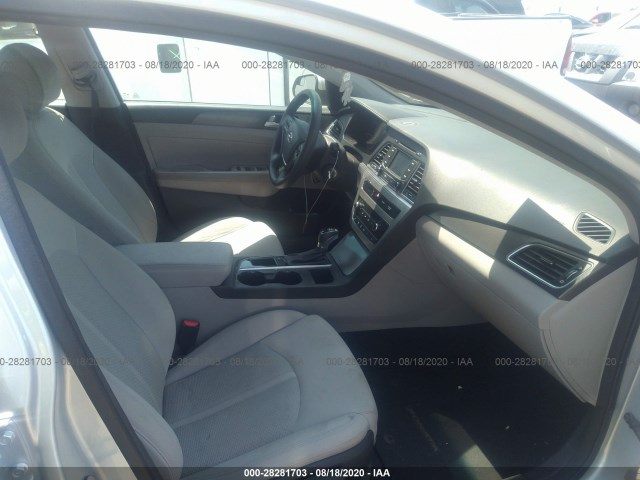 Photo 4 VIN: 5NPE34AFXFH217722 - HYUNDAI SONATA 