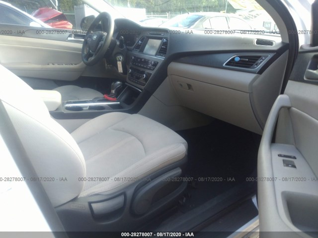 Photo 4 VIN: 5NPE34AFXGH299050 - HYUNDAI SONATA 